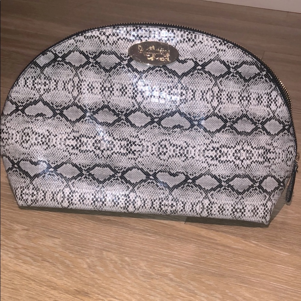 LARGE COSMETICS CASE by Additions by aMOR